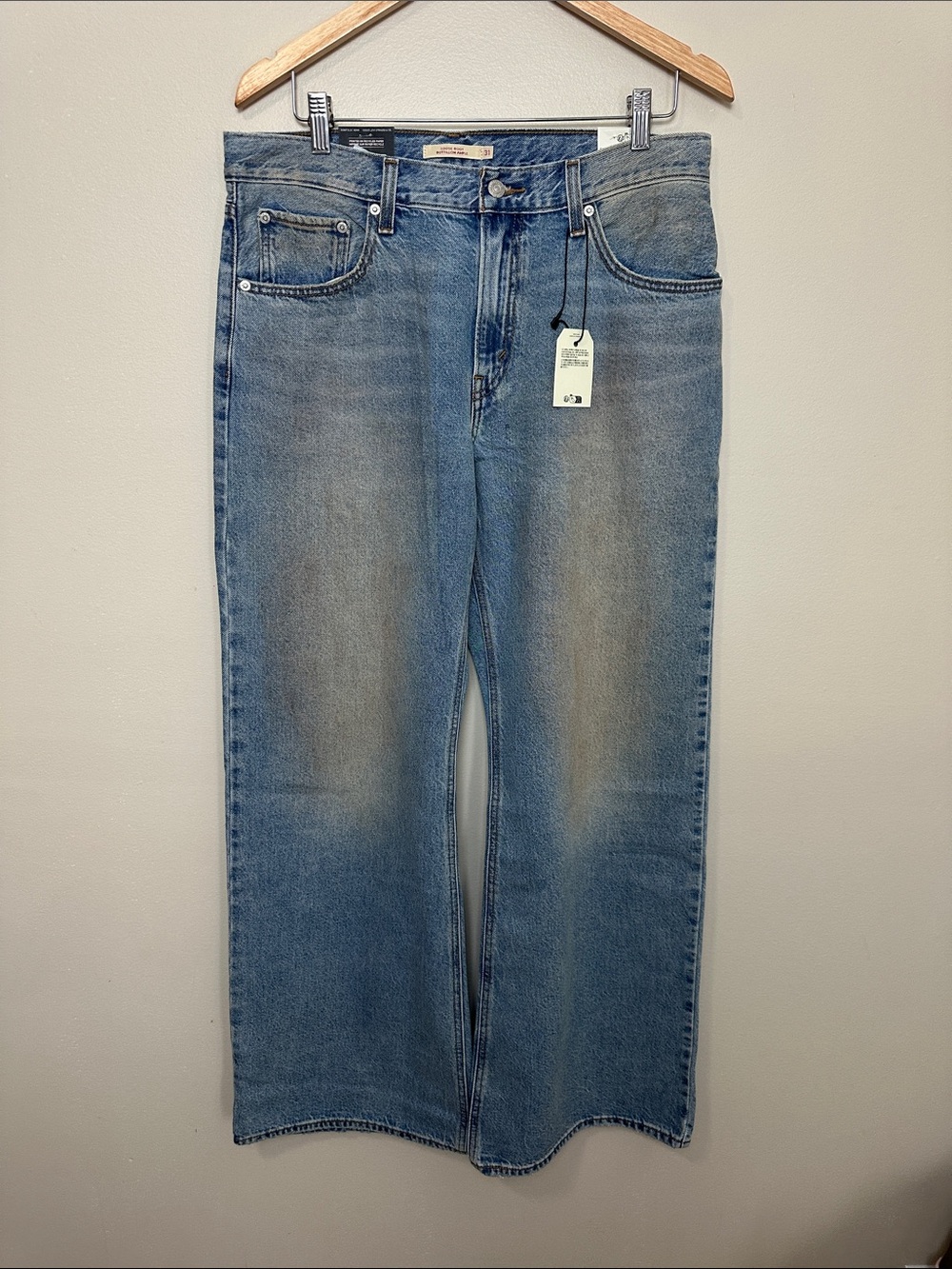 Levi's Loose Boot Jeans size 31